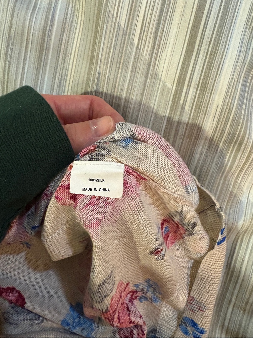 Equipment Tan Floral Long Sleeve Silk Sweater - Picture 5 of 5